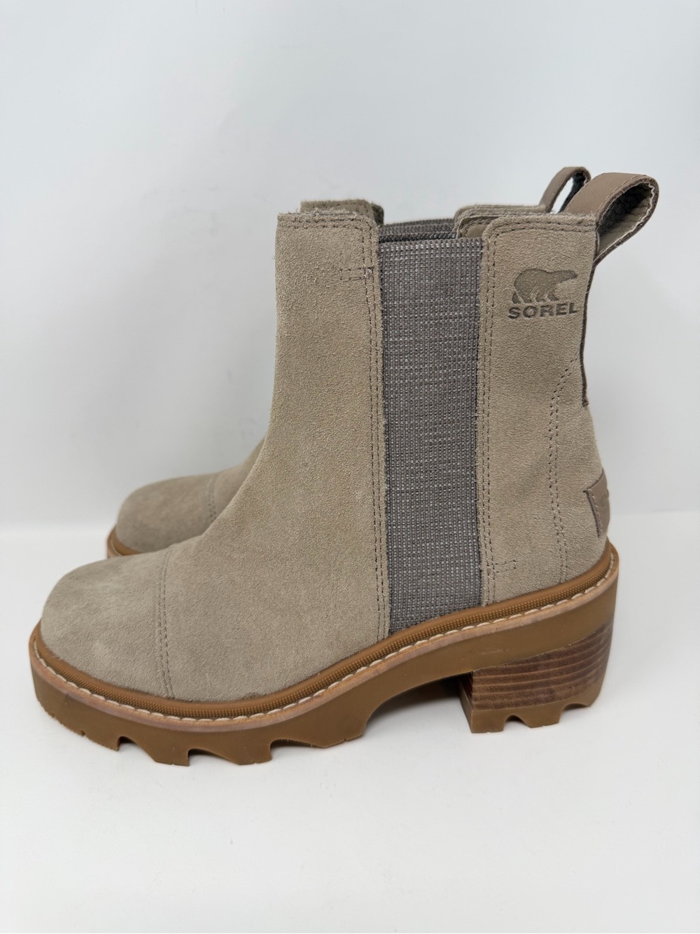 Sorel Joan Now Chelsea Boots Omega Taupe, Gum 2 Size 6.5 - Picture 2 of 12